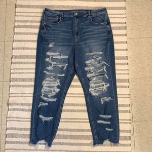 American Eagle Stretch Distressed Mom Jeans